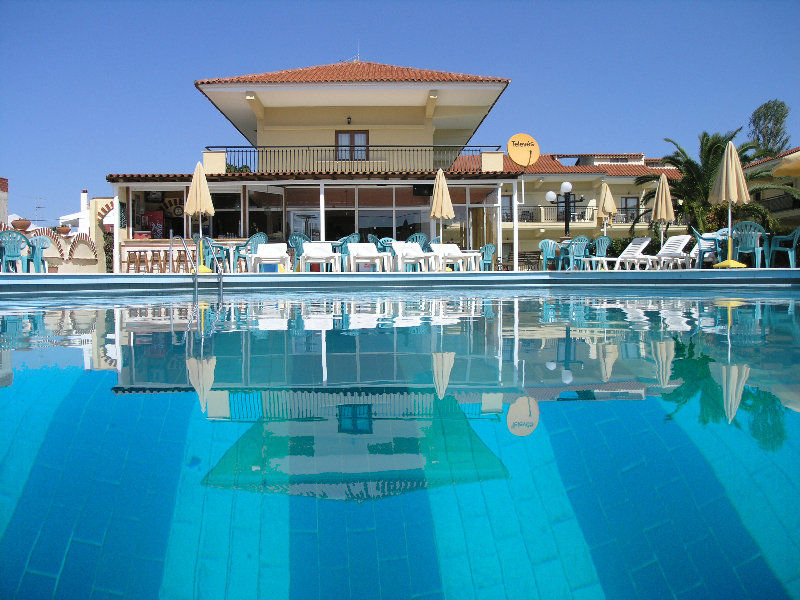 Aristotelis Hotel Fourka Extérieur photo