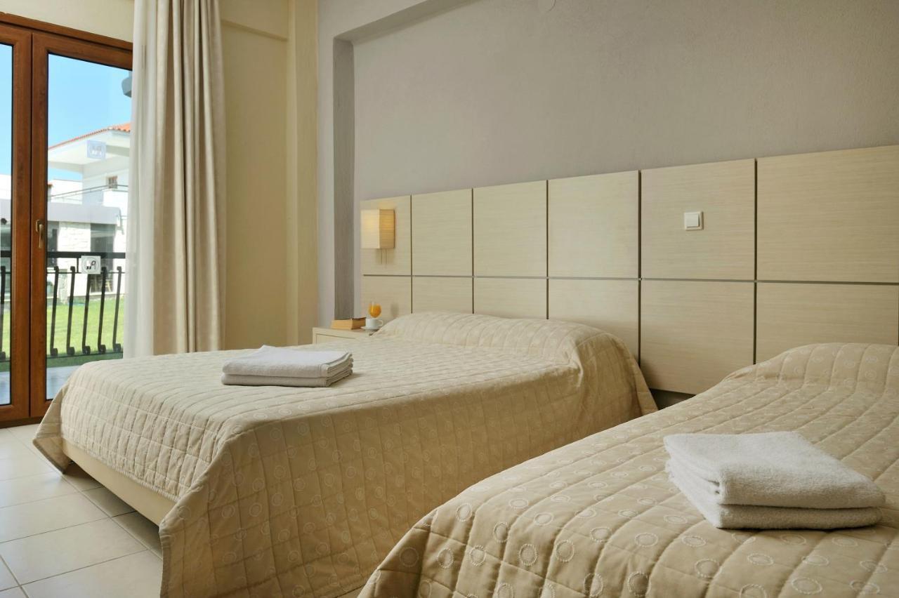 Aristotelis Hotel Fourka Extérieur photo