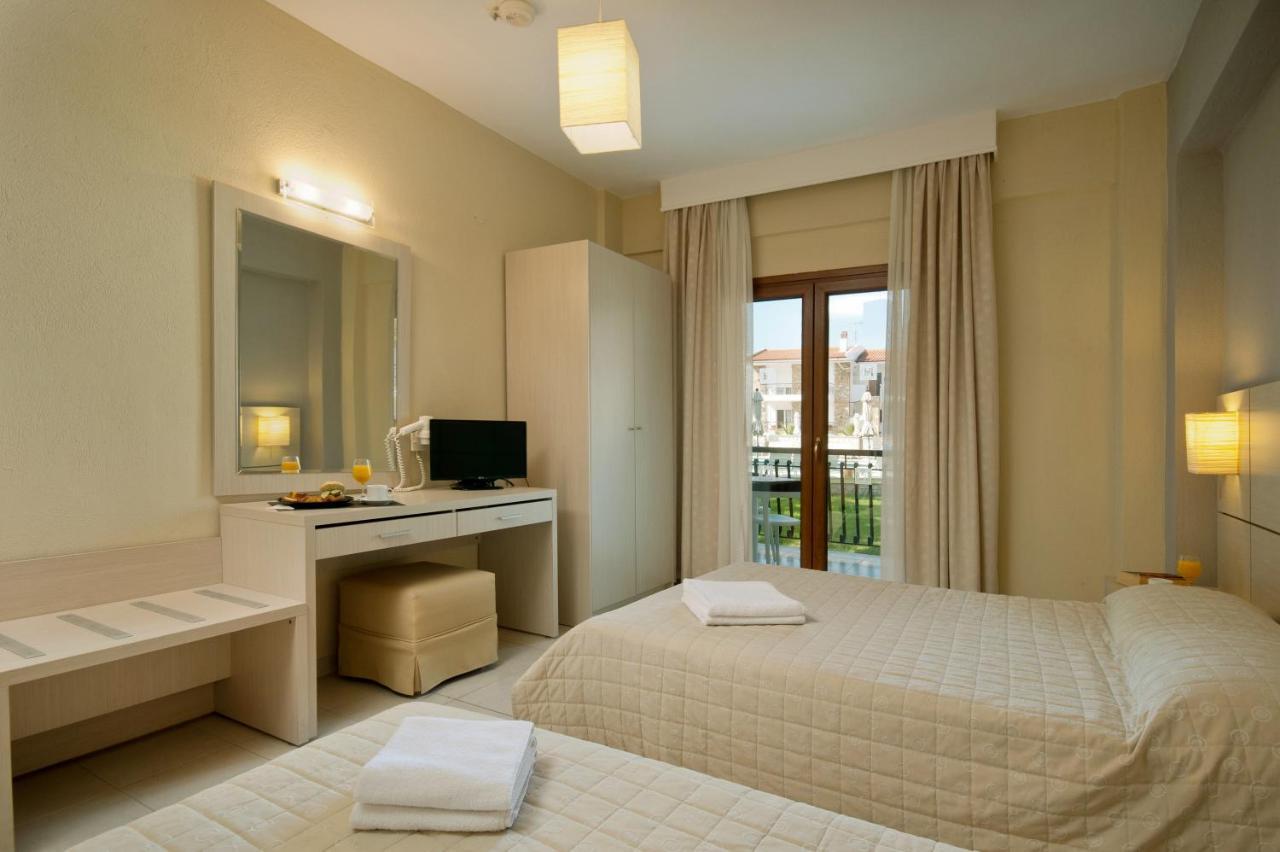 Aristotelis Hotel Fourka Extérieur photo