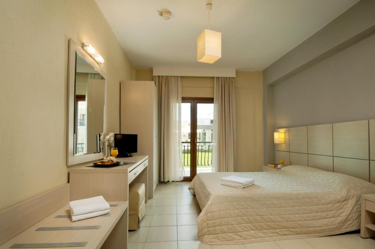 Aristotelis Hotel Fourka Extérieur photo