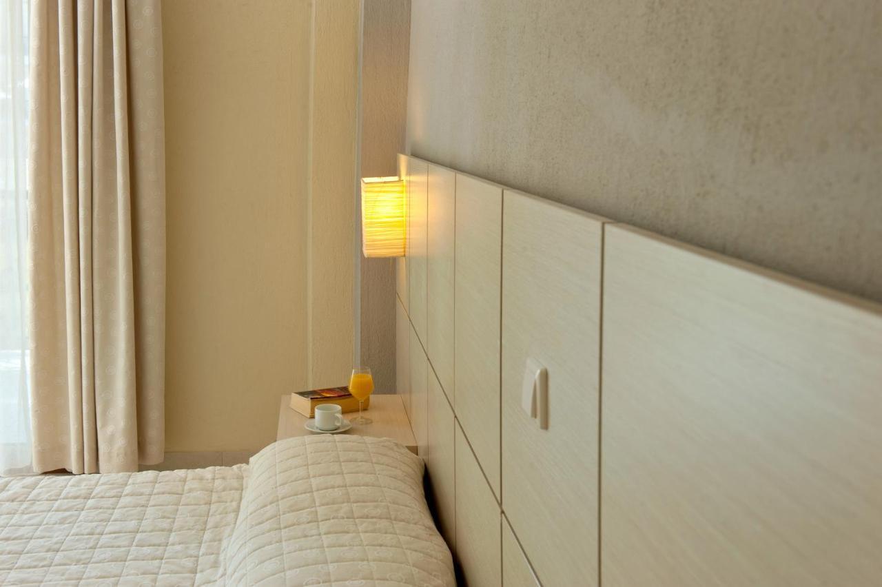 Aristotelis Hotel Fourka Extérieur photo
